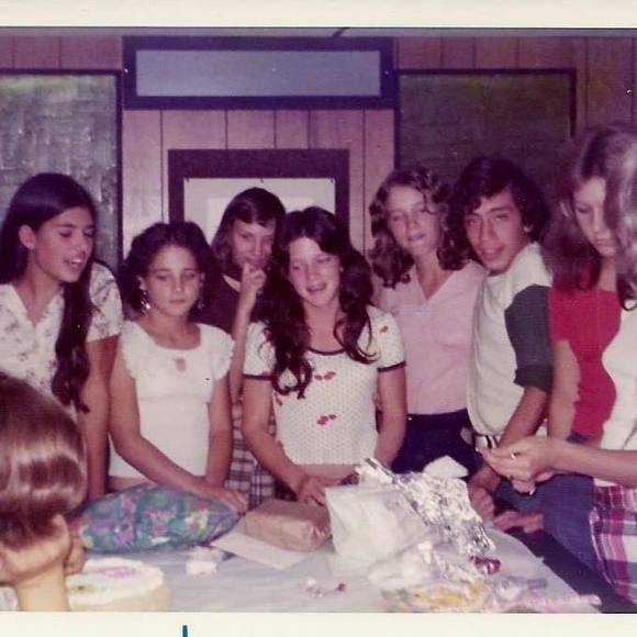 Meet your Posher, Sandy - Picture 1 of 1